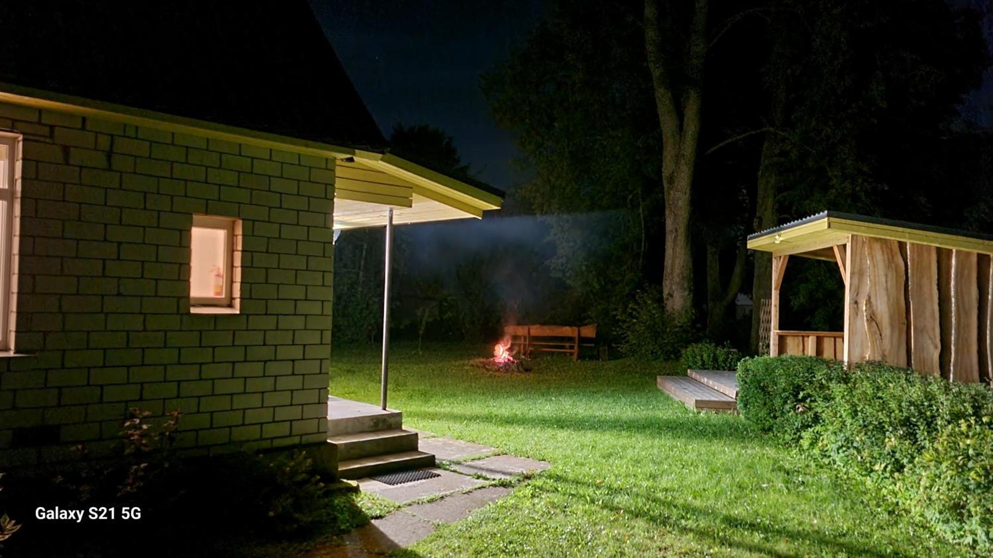 Mustvee Puhkemaja Villa Bagian luar foto