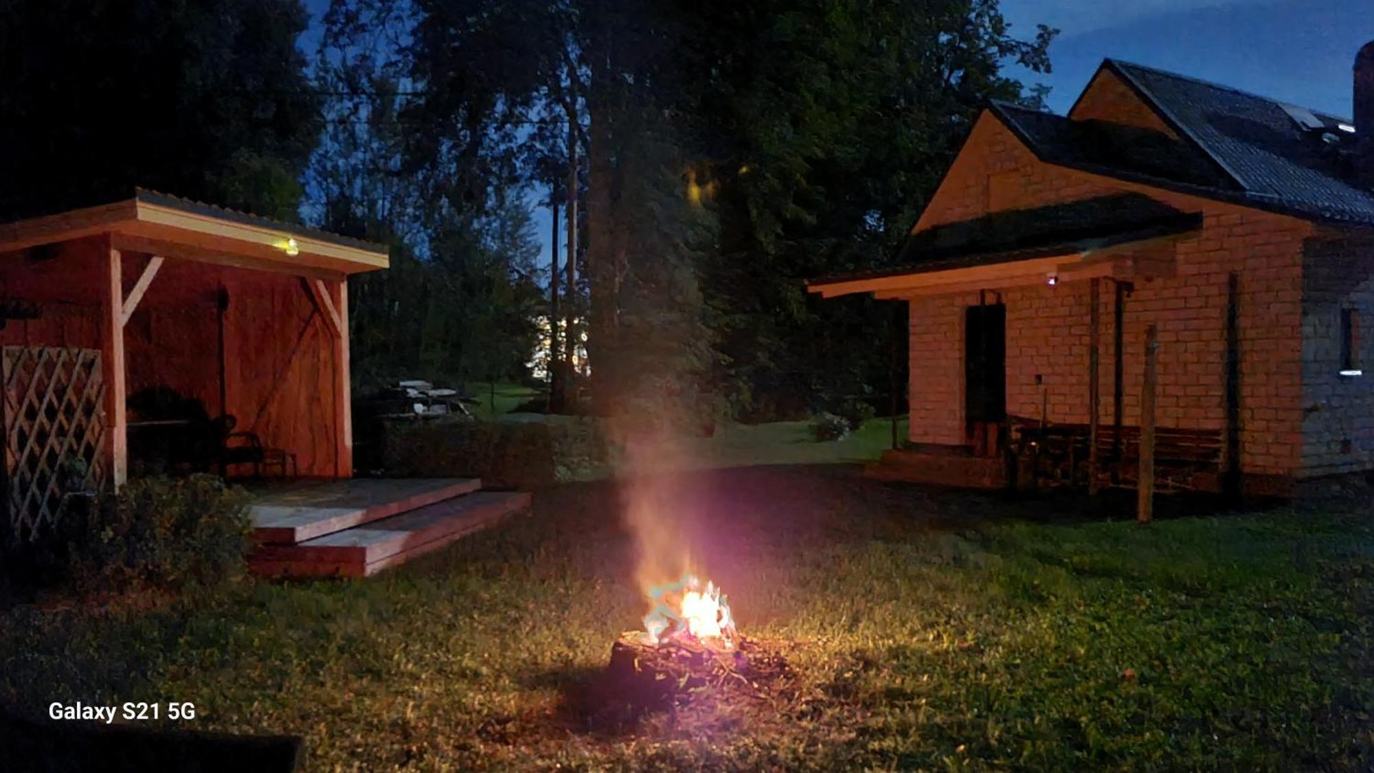 Mustvee Puhkemaja Villa Bagian luar foto